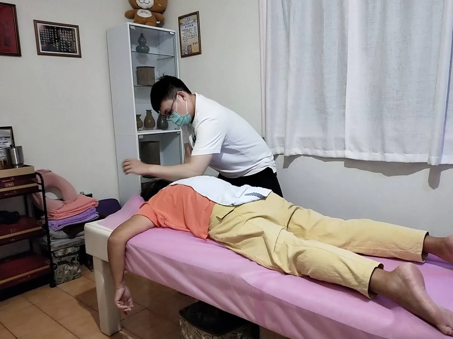 工作現場照片：室內服務畫面